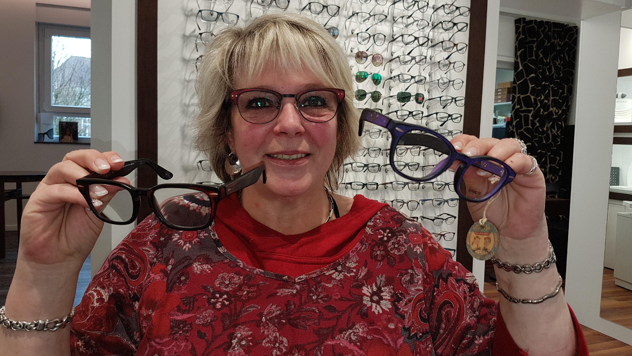 Ulrike Gabel gehört zu den KOWALSKI-Fans. Sie trägt begeistert Brillen aus der Vintage-Kollektion im Used-Look-Style.